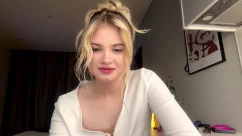 Monika online show from March 14, 2026, 2:11 pm