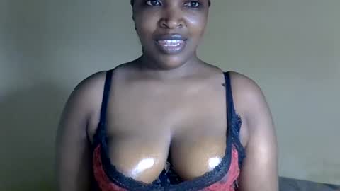 Snapshot of veesazii chatting on July 11, 2026, 1:14 pm veesazii online show from July 11, 2026, 1:14 pm