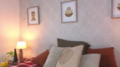 Snapshot of veesimons_dh chatting on May 15, 2026, 8:16 pm Vee Simons online show from May 15, 2026, 8:16 pm