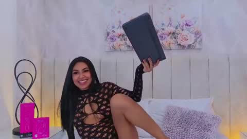 Snapshot of vega_sara chatting on July 24, 2026, 8:07 pm Mia brando online show from July 24, 2026, 8:07 pm