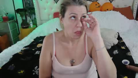 Vegas Dani online show from October 30, 2025, 8:38 am