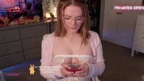 vegas_romance online show from April 11, 2026, 12:37 am