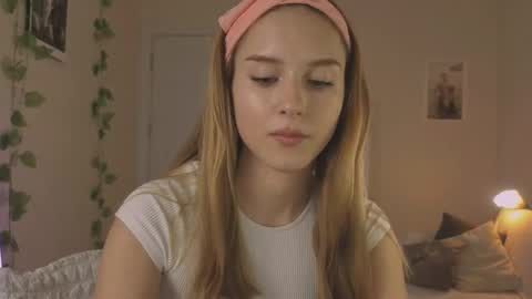 Maria online show from September 26, 2025, 2:43 pm