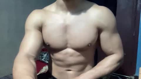 Snapshot of veilofstrength11 chatting on December 4, 2025, 11:35 pm veilofstrength11 online show from December 4, 2025, 11:35 pm