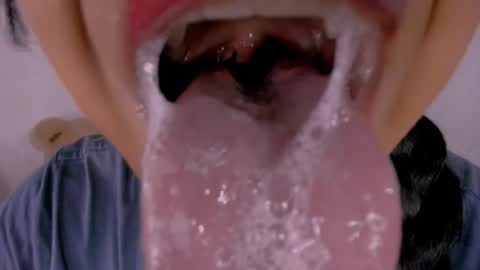 Snapshot of veky_saliva01 chatting on November 13, 2025, 12:42 am camila online show from November 13, 2025, 12:42 am