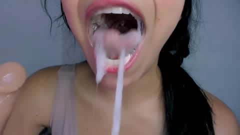 Snapshot of veky_saliva01 chatting on April 3, 2026, 8:40 pm camila online show from April 3, 2026, 8:40 pm