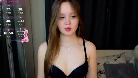 veliapascanik online show from April 28, 2026, 1:59 am