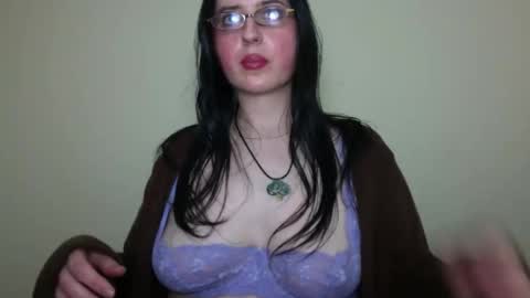 Snapshot of velira_ chatting on December 5, 2025, 5:05 am velira_ online show from December 5, 2025, 5:05 am