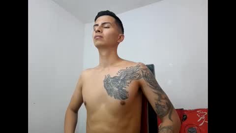velk_hot1 online show from February 19, 2025, 4:44 pm