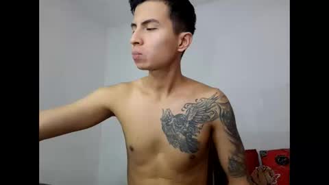 velk_hot1 online show from March 7, 2025, 7:05 pm