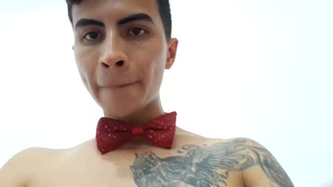 velk_hot1 online show from March 9, 2025, 4:27 am