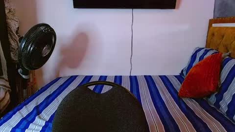Snapshot of velk_hot1 chatting on May 30, 2026, 7:22 pm velk_hot1 online show from May 30, 2026, 7:22 pm