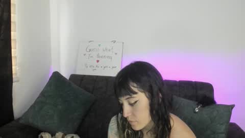 velmoon online show from January 10, 2026, 7:15 pm