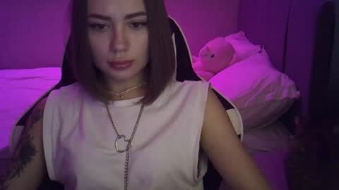 Snapshot of velour_myst chatting on August 6, 2026, 1:35 pm velour_myst online show from August 6, 2026, 1:35 pm
