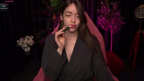 Kitty online show from May 4, 2026, 10:06 pm