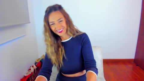 Snapshot of velourmuse chatting on June 6, 2026, 11:09 pm Sara online show from June 6, 2026, 11:09 pm