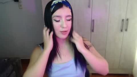 Snapshot of velvet_28_ chatting on November 6, 2025, 2:07 pm velvet_28_ online show from November 6, 2025, 2:07 pm