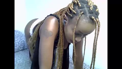 juicy pussy online show from March 17, 2026, 9:18 pm