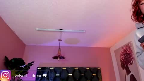 Snapshot of velvet_dreams_ chatting on June 3, 2026, 2:33 pm Isabella online show from June 3, 2026, 2:33 pm