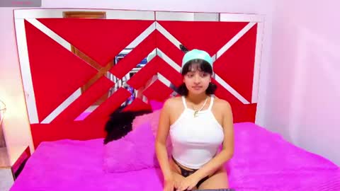 Snapshot of velvet_giirll chatting on July 21, 2026, 3:36 pm velvet_giirll online show from July 21, 2026, 3:36 pm