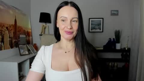 Jasmine online show from March 6, 2026, 6:43 am