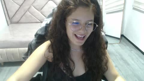 Snapshot of velvet_moon_v chatting on March 26, 2026, 8:14 pm velvet_moon_v online show from March 26, 2026, 8:14 pm
