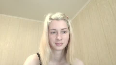 Velvet Pearl online show from June 28, 2026, 10:10 am