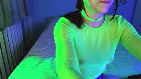 Violet online show from January 17, 2025, 6:02 pm