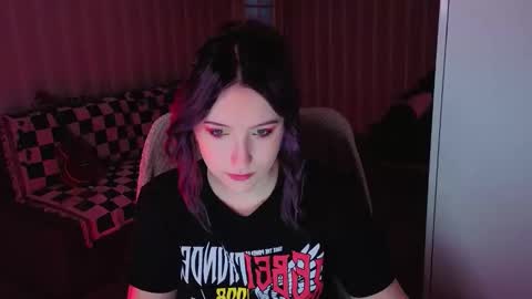 Violet online show from May 11, 2026, 6:41 am