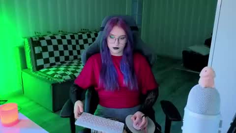 Violet online show from July 10, 2026, 8:40 am