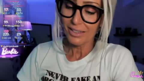 VelvetBarbie online show from July 3, 2026, 11:11 pm