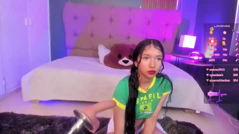 Snapshot of velvetmila_ chatting on March 26, 2026, 11:16 am velvetmila_ online show from March 26, 2026, 11:16 am