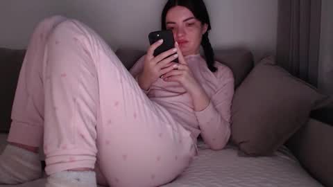 velvetmoon123 online show from February 11, 2026, 5:56 am