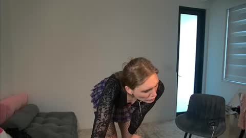 VelvetTGirl online show from June 14, 2026, 4:09 pm
