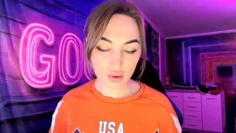 MERYEM online show from March 9, 2026, 5:39 pm