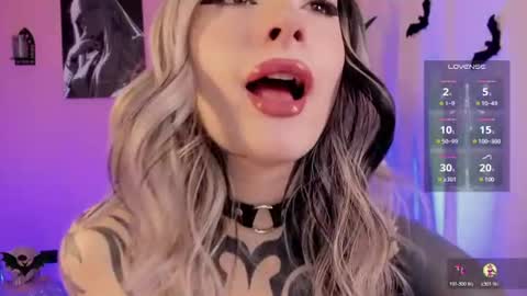 Jess online show from August 4, 2026, 5:32 am