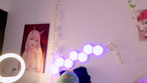 velvetvibes_ online show from December 23, 2025, 1:47 am