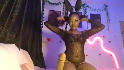 Snapshot of velvetyvixen chatting on November 21, 2025, 10:03 am COCO XOXO online show from November 21, 2025, 10:03 am