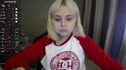 Snapshot of vendymories chatting on September 17, 2025, 12:29 pm eva 3 online show from September 17, 2025, 12:29 pm