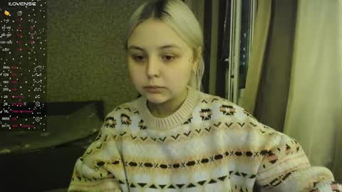 Snapshot of vendymories chatting on November 17, 2025, 1:11 am eva 3 online show from November 17, 2025, 1:11 am