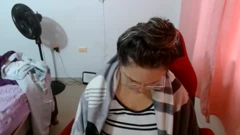 Snapshot of venecasexy44 chatting on May 27, 2026, 11:40 am venecasexy44 online show from May 27, 2026, 11:40 am