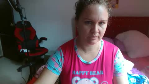 Snapshot of venecasexy44 chatting on June 3, 2026, 2:44 pm venecasexy44 online show from June 3, 2026, 2:44 pm