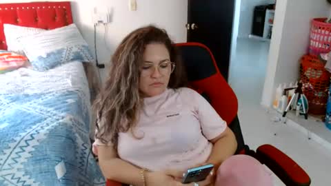 venecasexy44 online show from July 28, 2026, 8:01 pm