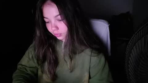 Snapshot of venelope1 chatting on November 13, 2025, 4:11 am Venelope 3 online show from November 13, 2025, 4:11 am