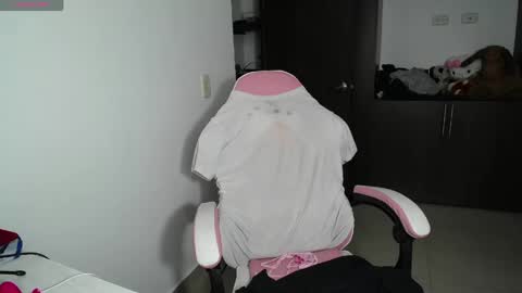 Snapshot of venelope1 chatting on May 13, 2026, 3:04 am Venelope 3 online show from May 13, 2026, 3:04 am