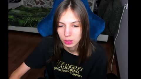 Snapshot of veneradi615 chatting on January 26, 2025, 1:36 pm veneradi615 online show from January 26, 2025, 1:36 pm