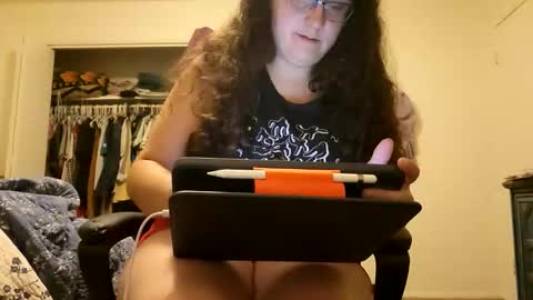 venerate_degenerate online show from November 14, 2025, 3:44 pm