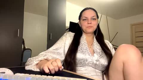 Emily online show from March 17, 2026, 4:32 pm