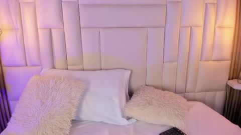 Snapshot of venezsofia chatting on May 25, 2026, 11:33 pm venez sofia online show from May 25, 2026, 11:33 pm