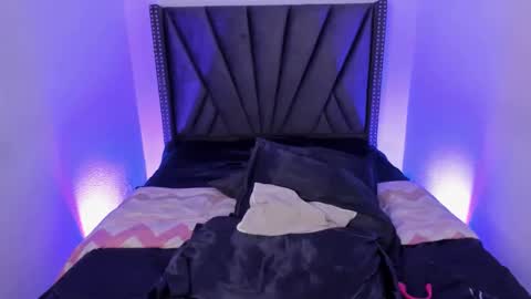 Snapshot of venezuelangoddess chatting on March 5, 2025, 1:42 am Miss B. online show from March 5, 2025, 1:42 am